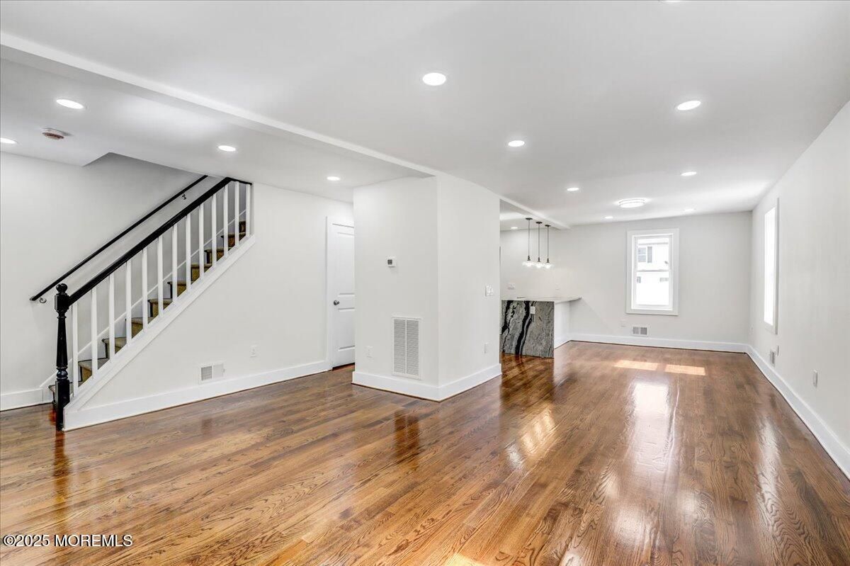 Empty room, Interior, Pendant Lights, Recessed Lighting, Wood Texture Flooring