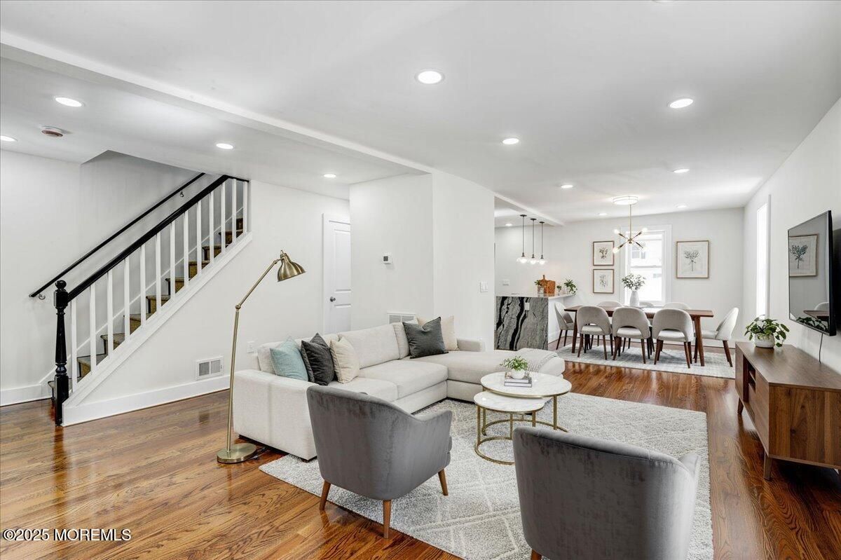 Dining room, Interior, Living room, Pendant Lights, Recessed Lighting, Wood Texture Flooring