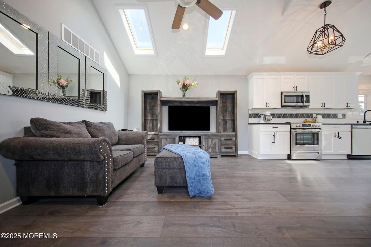 Interior, Kitchen, Living room, Pendant Lights, Stainless Steel Appliances, Wood Texture Flooring