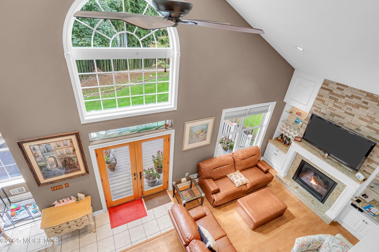 Fireplace, Interior, Living room, Recessed Lighting