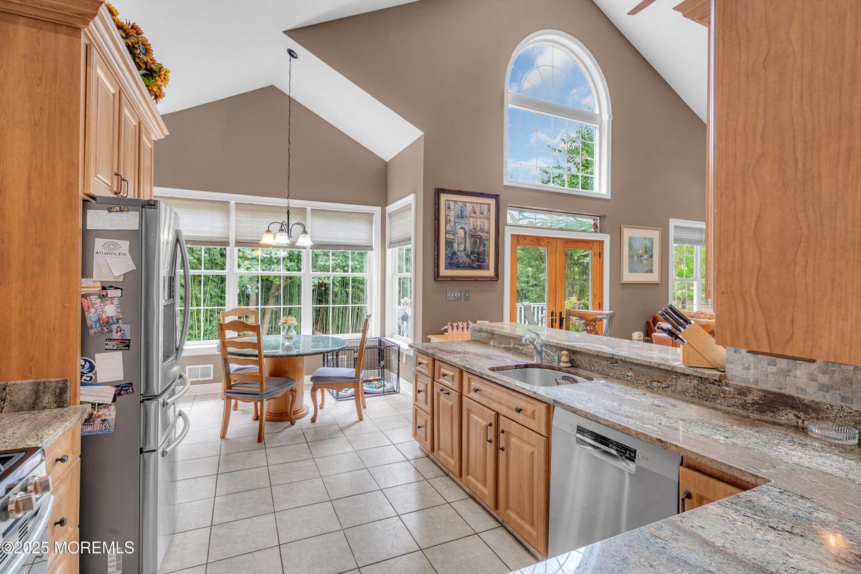 Dining room, Interior, Kitchen, Pendant Lights