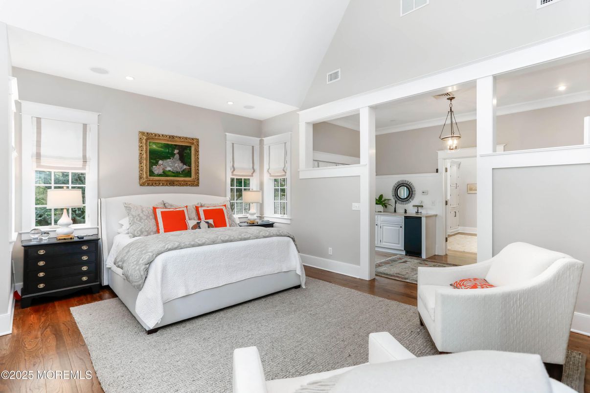 Bedroom, Interior, Pendant Lights, Recessed Lighting, Wood Texture Flooring