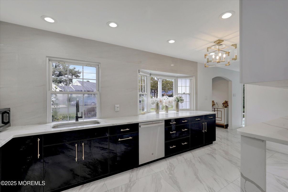 Interior, Kitchen, Marble, Pendant Lights, Recessed Lighting