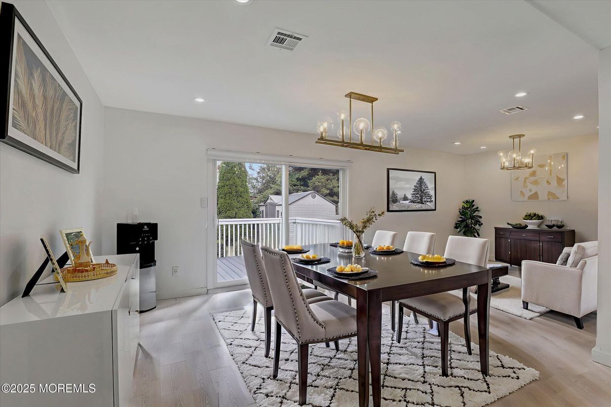 Dining room, Interior, Living room, Pendant Lights, Recessed Lighting, Wood Texture Flooring