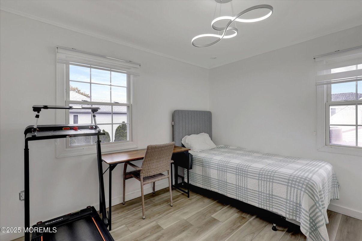 Bedroom, Interior, Pendant Lights, Wood Texture Flooring