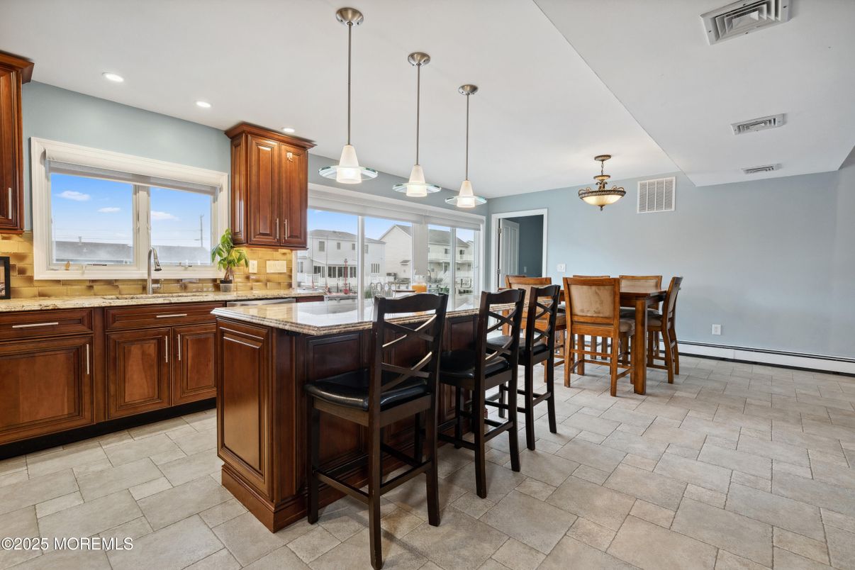 Dining room, Interior, Kitchen, Pendant Lights, Recessed Lighting