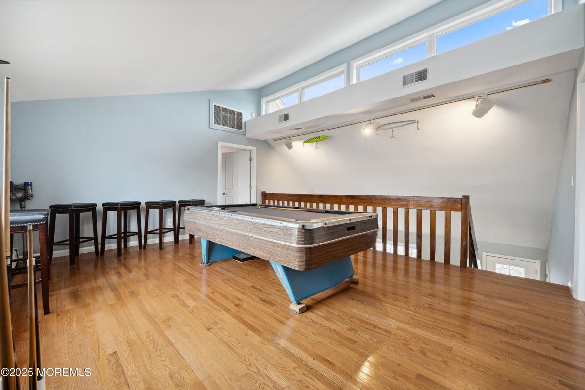 Billiard Table, Game Room, Interior, Wood Texture Flooring