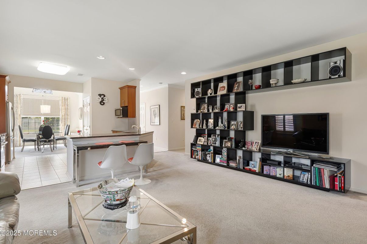 Dining room, Interior, Living room, Recessed Lighting