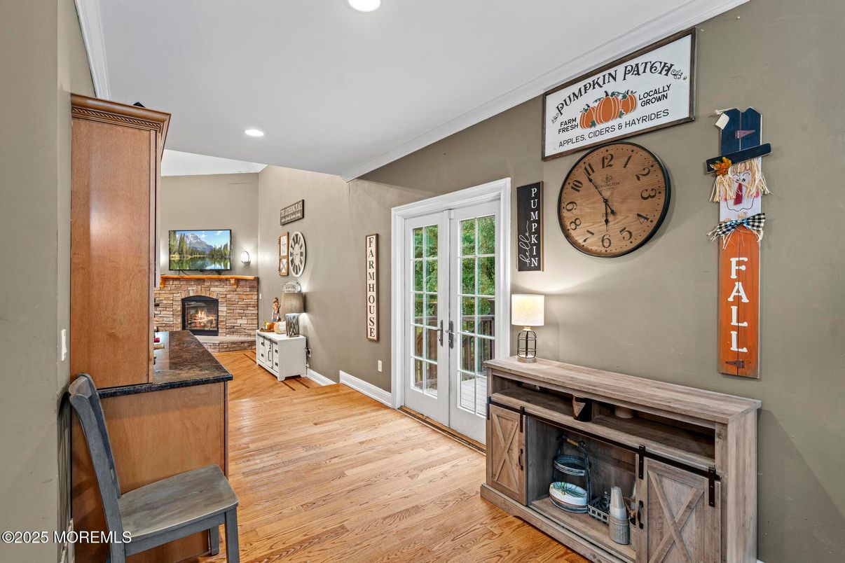 Fireplace, Interior, Recessed Lighting, Wood Texture Flooring