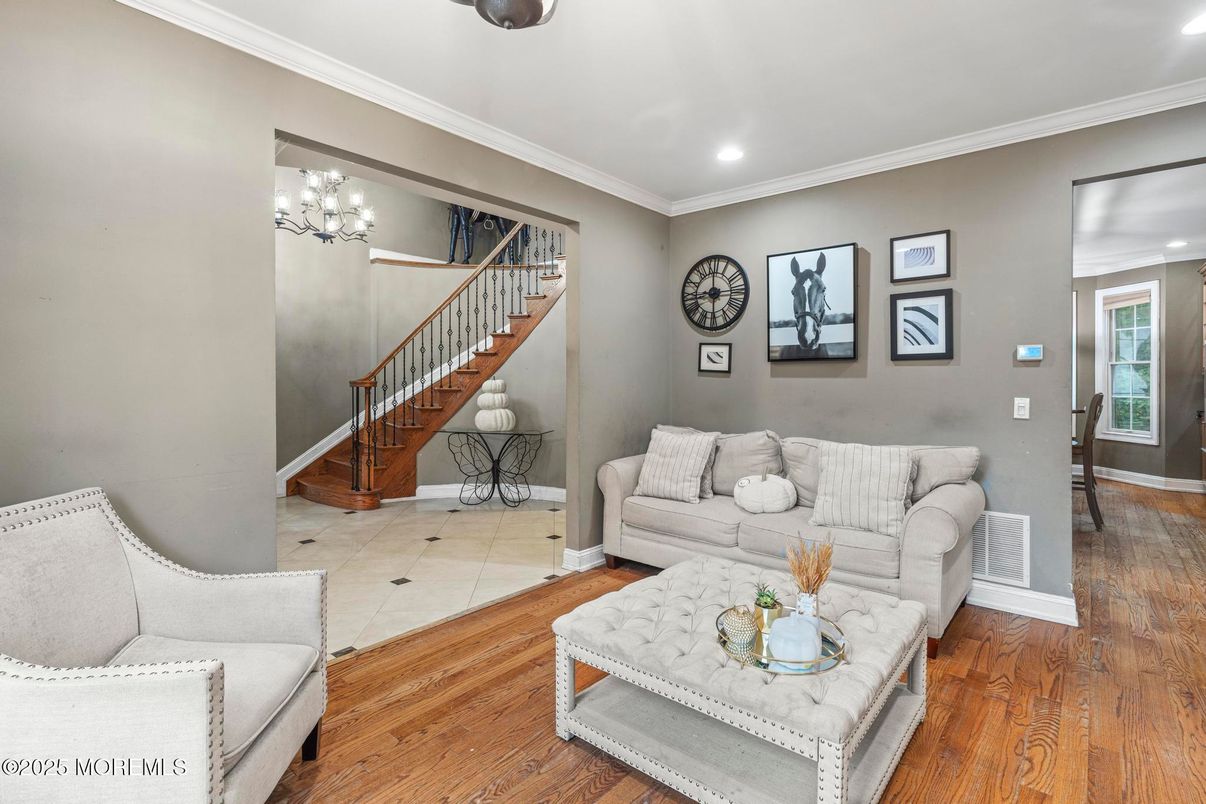 Chandelier, Interior, Living room, Recessed Lighting, Wood Texture Flooring