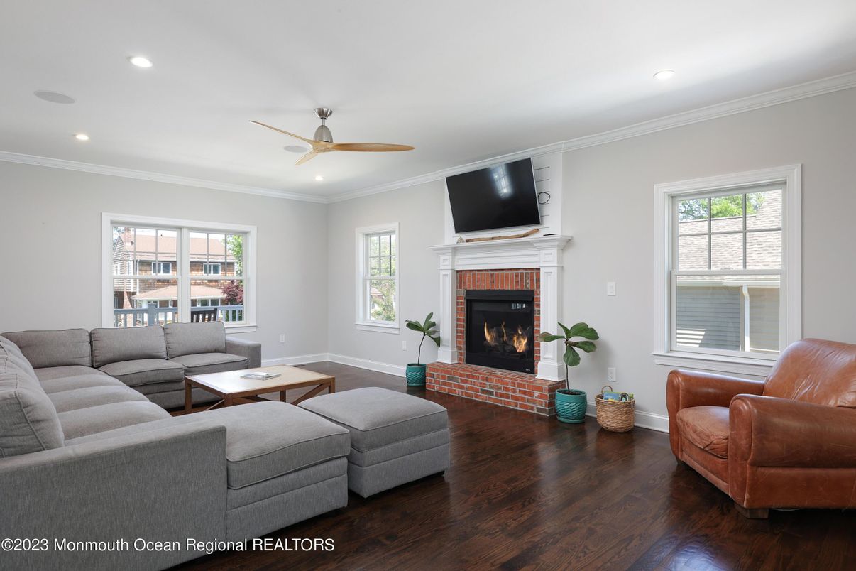 Fireplace, Interior, Living room, Recessed Lighting, Wood Texture Flooring