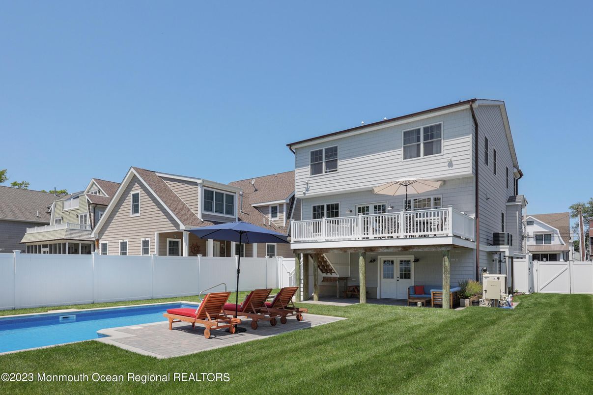 Backyard, Exterior, Pool