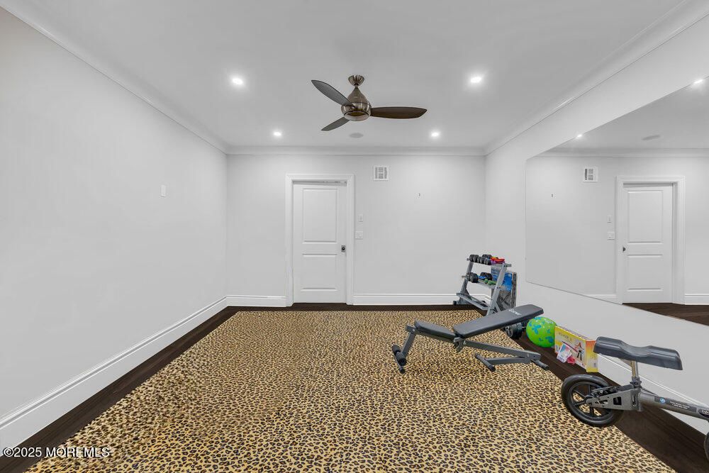 Fitness Equipment, Interior, Recessed Lighting