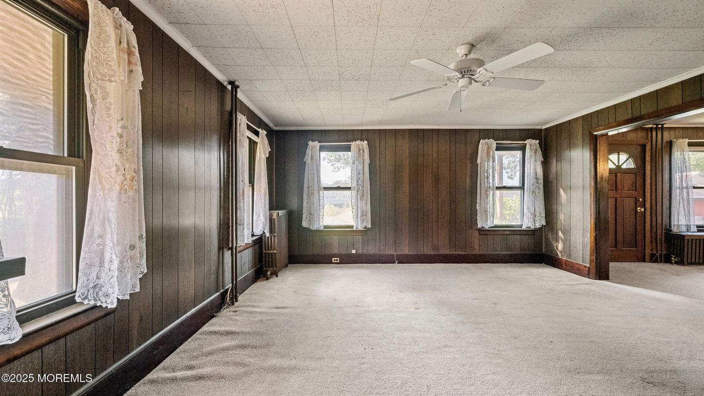 Empty room, Interior, Wooden Walls
