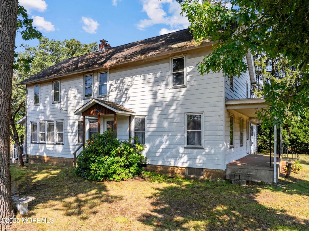 Exterior, Facade, Georgian