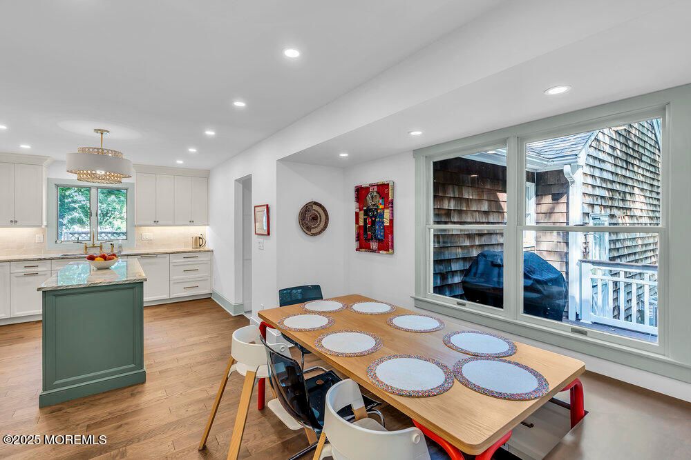 Dining room, Interior, Kitchen, Recessed Lighting, Wood Texture Flooring