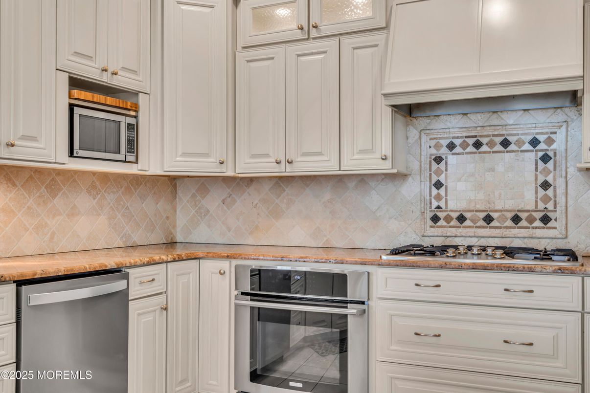 Interior, Kitchen, Stainless Steel Appliances
