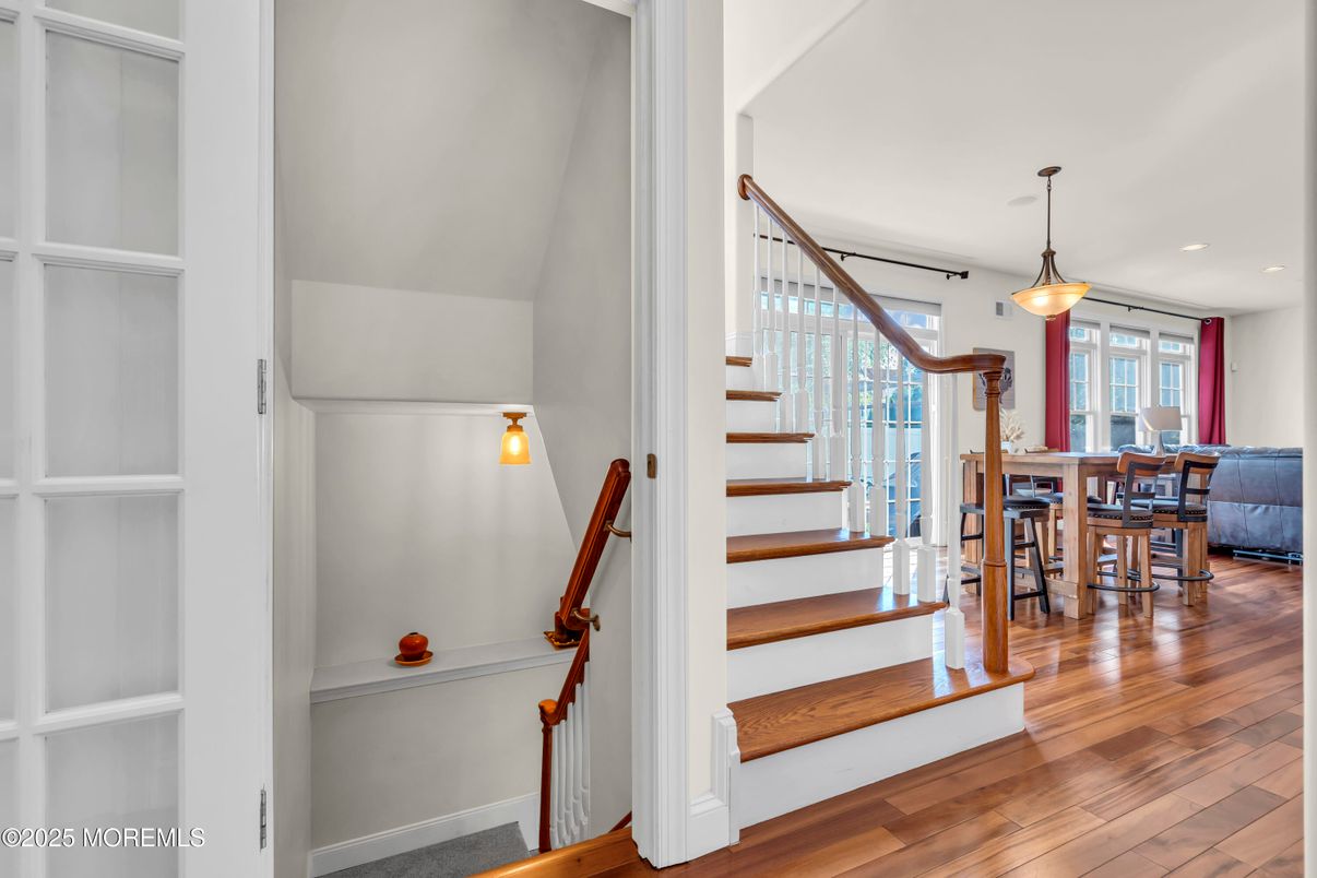 Dining room, Interior, Pendant Lights, Recessed Lighting, Wood Texture Flooring