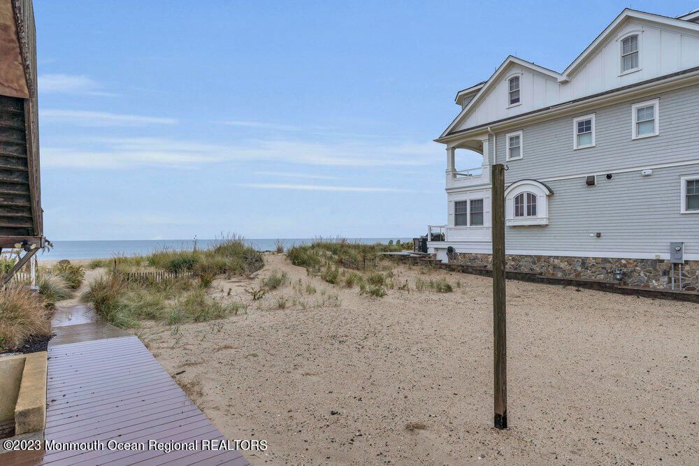 Backyard, Exterior, Water
