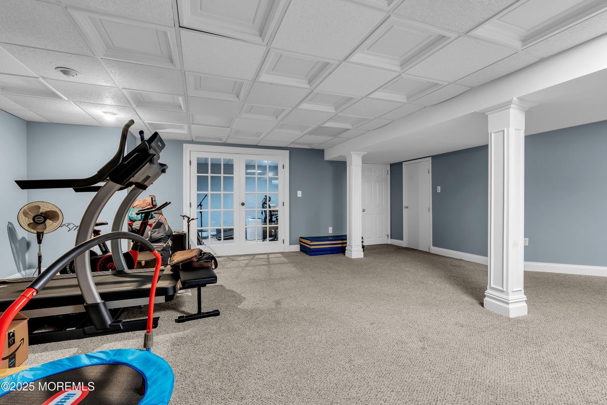 Fitness Equipment, Interior, Recessed Lighting