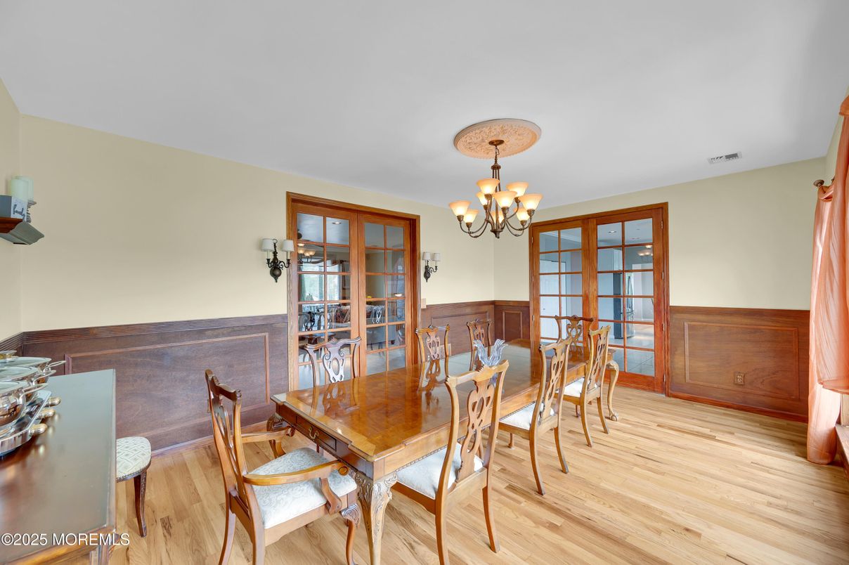 Chandelier, Dining room, Interior, Wood Texture Flooring