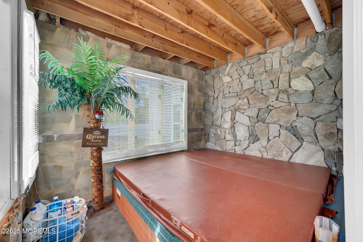 Hot Tub, Interior, Stone Walls, Wooden Beams