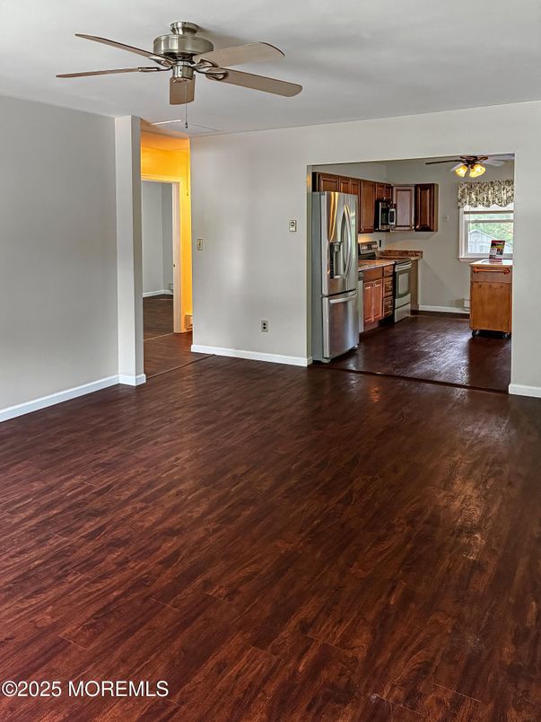 Empty room, Interior, Kitchen, Wood Texture Flooring