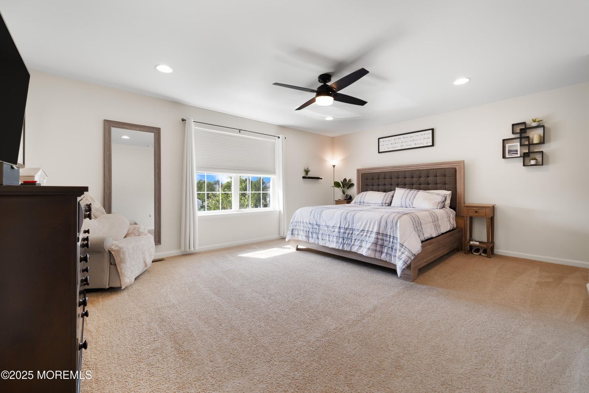 Bedroom, Interior, Recessed Lighting