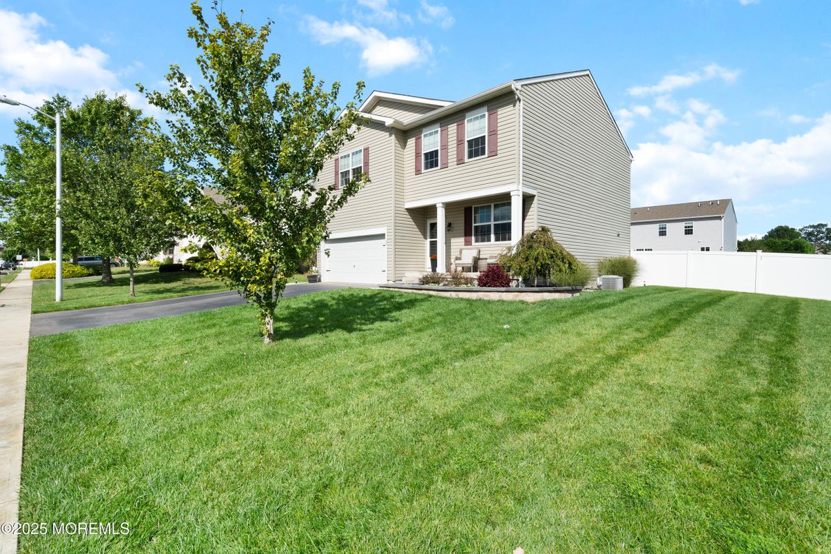 Attached, Backyard, Exterior, Facade, Mediterranean