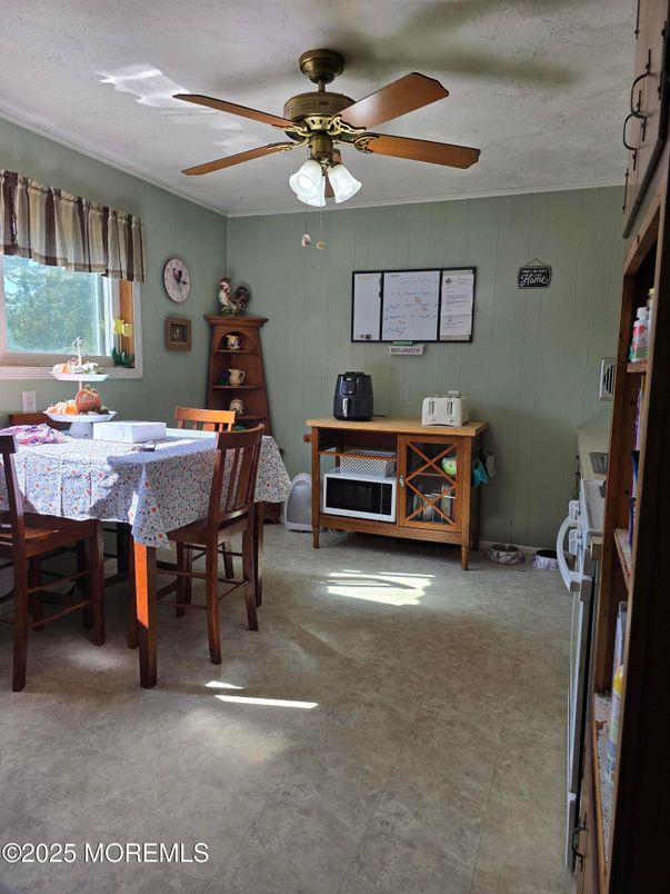 Dining room, Interior