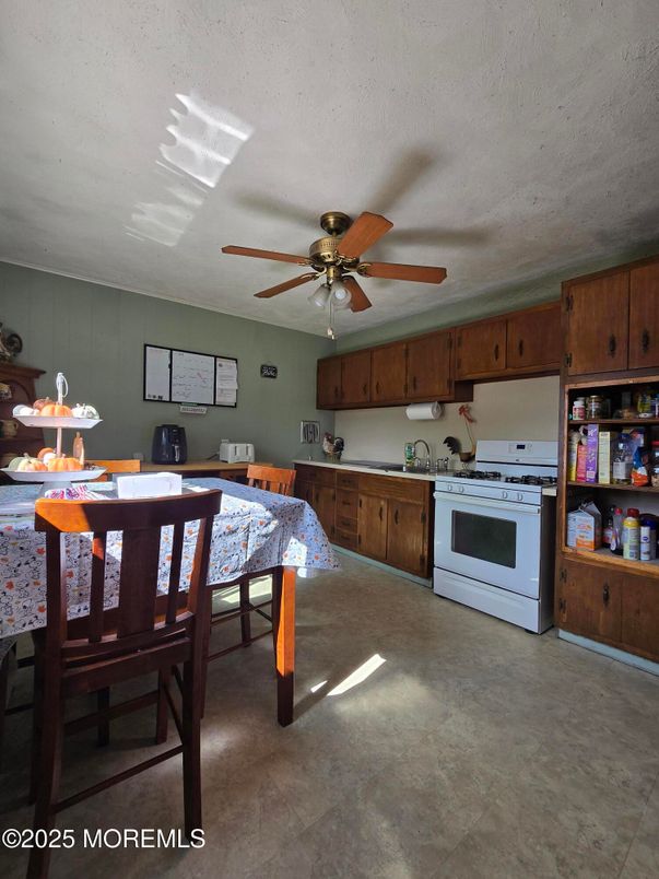 Dining room, Interior, Kitchen