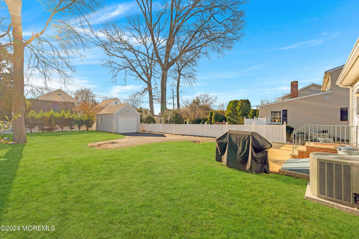 Backyard, Detached Garage, Exterior