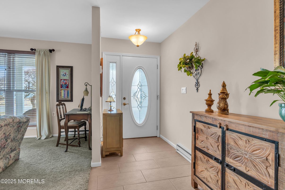 Dining room, Interior
