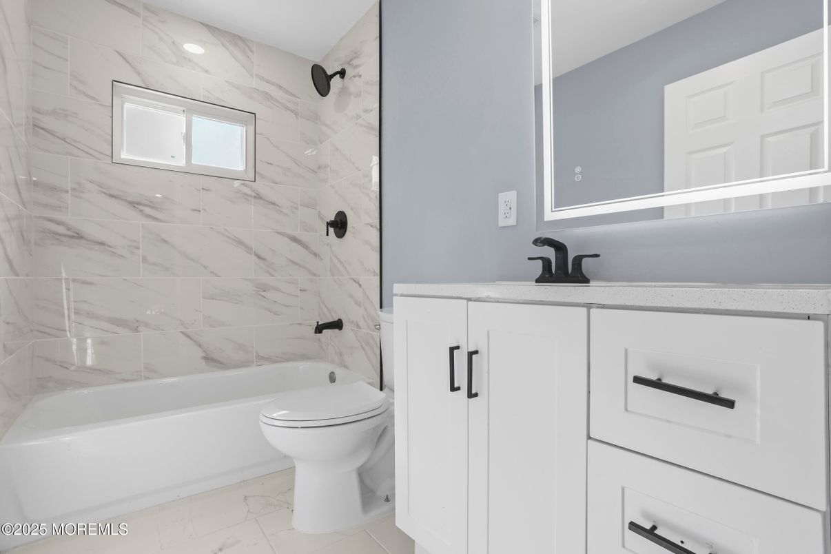 Bathroom, Interior, Marble, Marble Walls