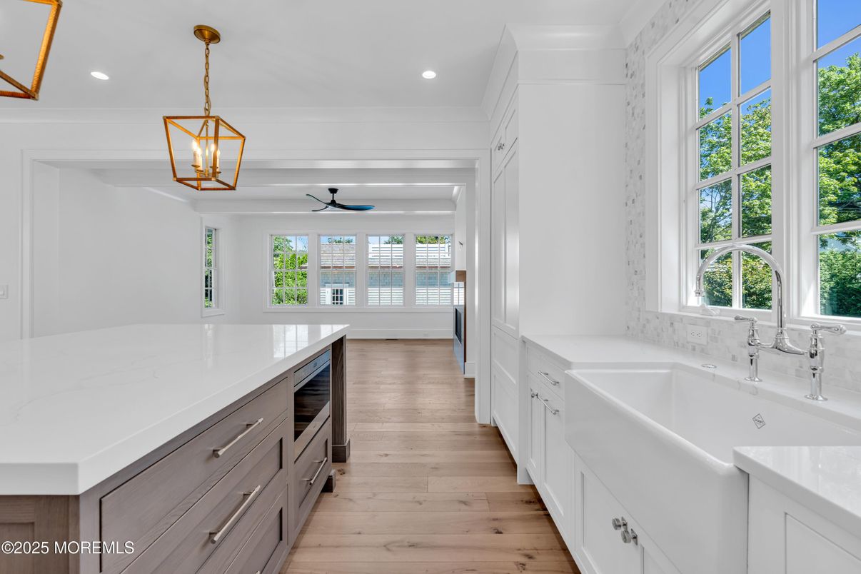 Interior, Pendant Lights, Recessed Lighting, Water, Wood Texture Flooring