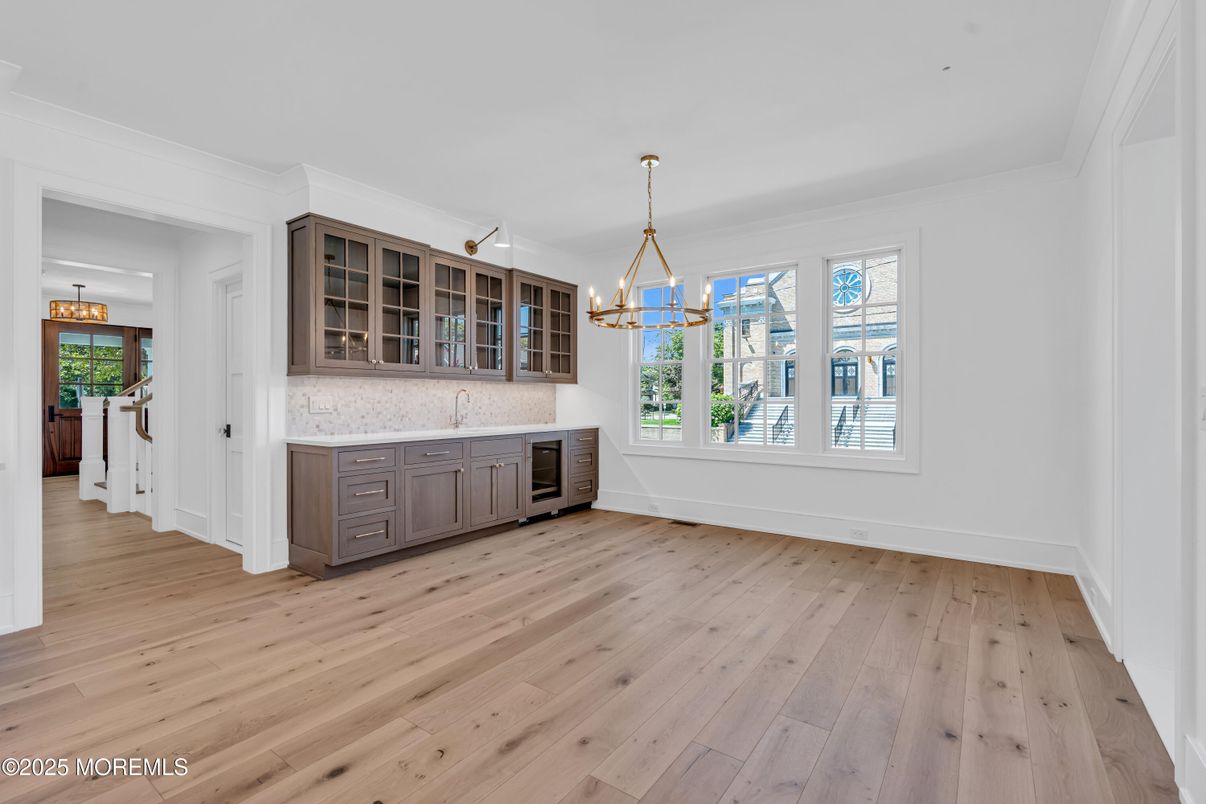 Empty room, Interior, Pendant Lights, Wood Texture Flooring