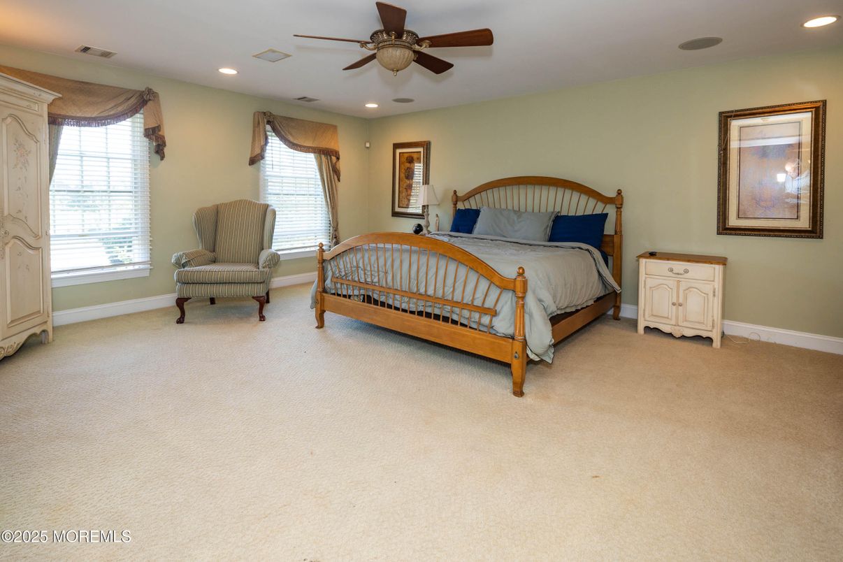 Bedroom, Interior, Recessed Lighting