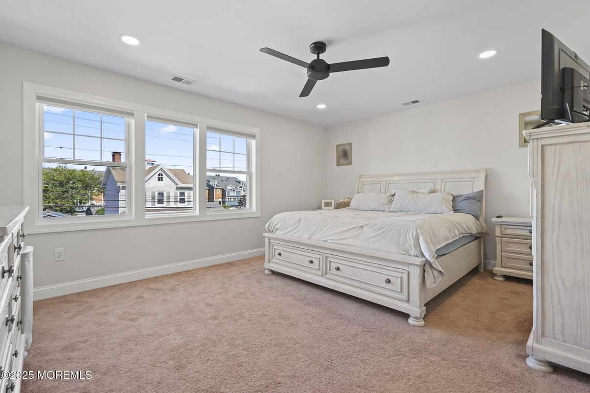 Bedroom, Interior, Recessed Lighting