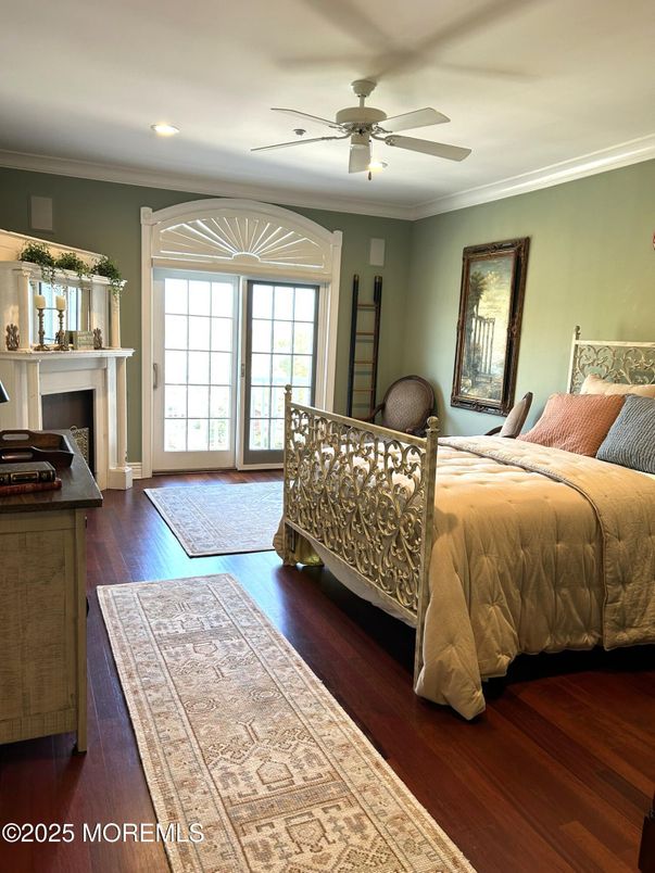 Bedroom, Fireplace, Interior, Recessed Lighting, Wood Texture Flooring