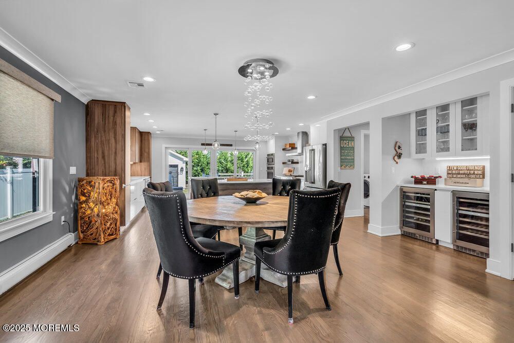 Dining room, Interior, Kitchen, Pendant Lights, Recessed Lighting, Wood Texture Flooring