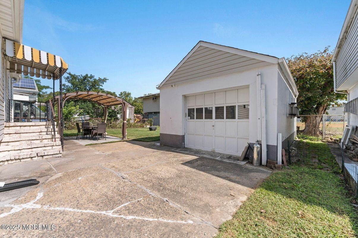 Backyard, Detached Garage, Exterior