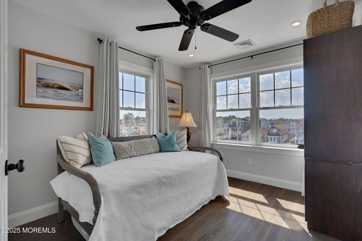 Bedroom, Interior, Recessed Lighting, Water, Wood Texture Flooring