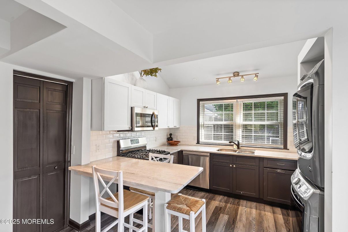 Interior, Kitchen, Stainless Steel Appliances, Wood Texture Flooring