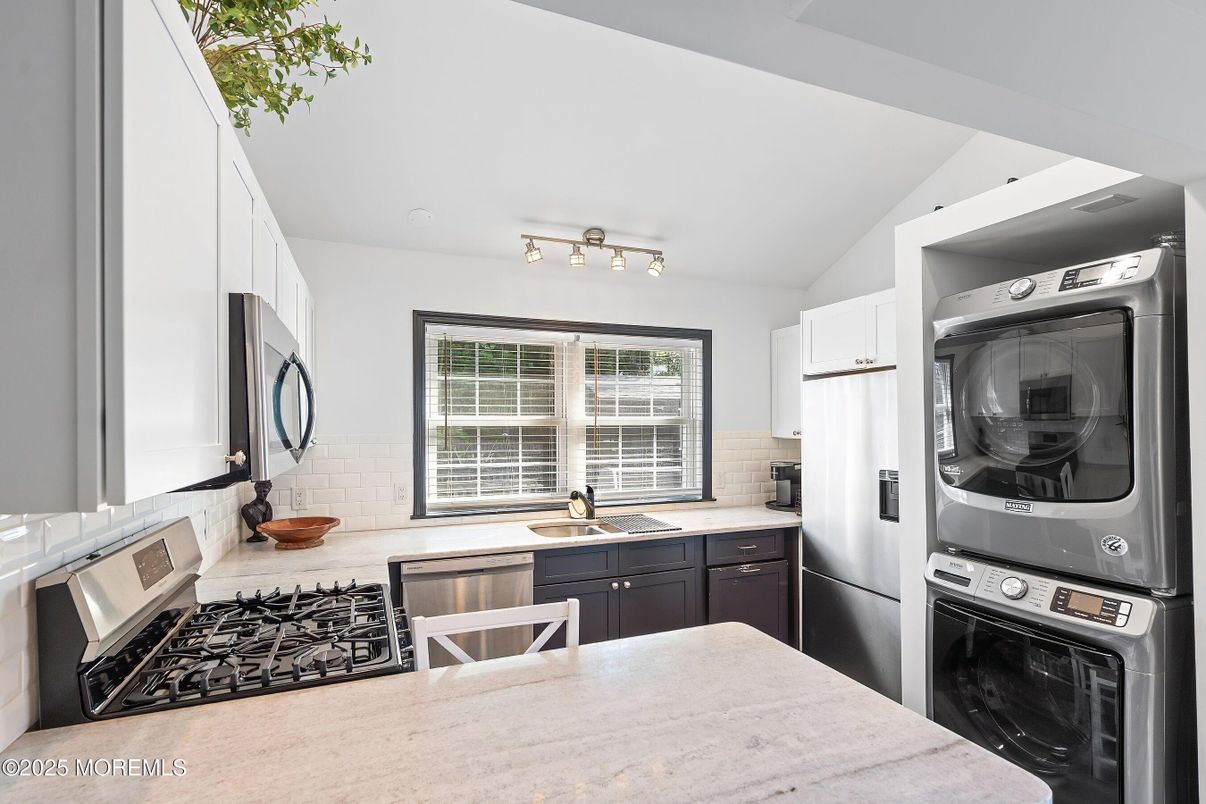 Interior, Kitchen, Stainless Steel Appliances