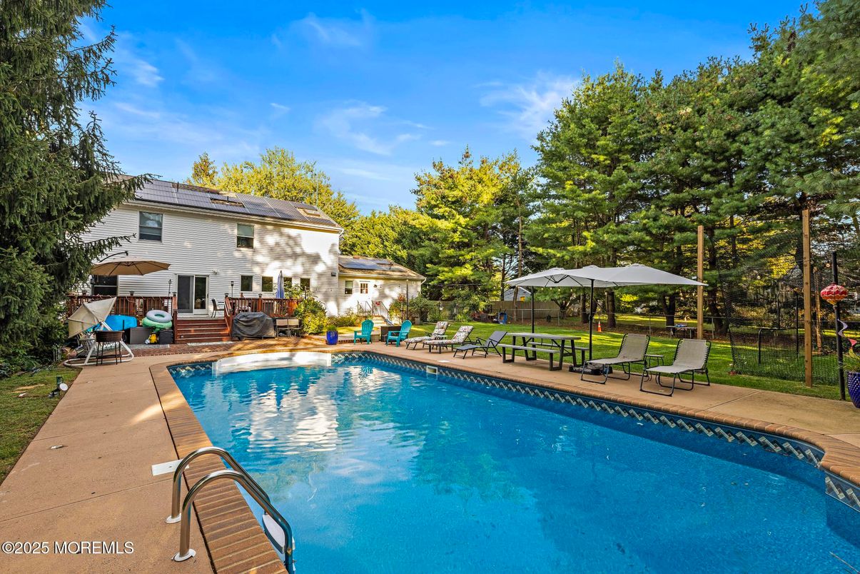 Exterior, Pool, Solar Panels