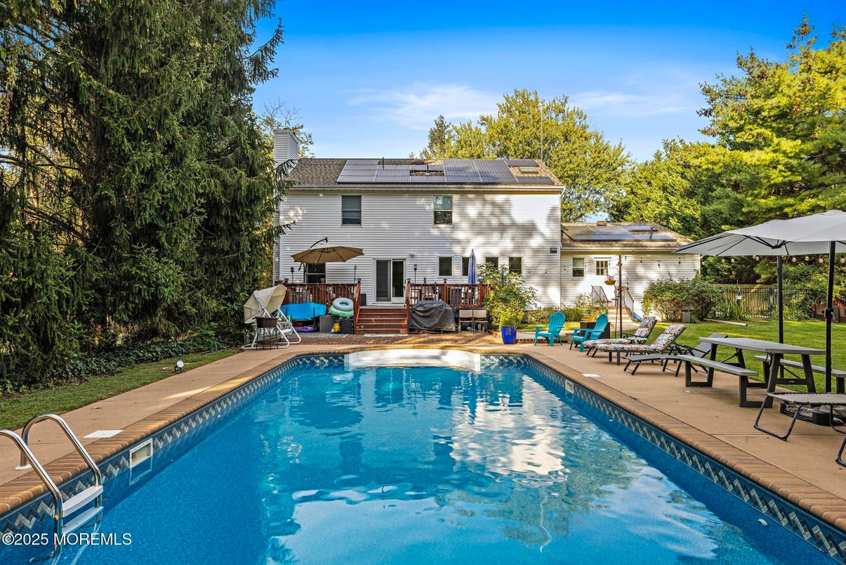 Exterior, Pool, Solar Panels