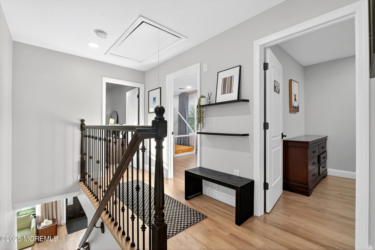 Interior, Pendant Lights, Recessed Lighting, Wood Texture Flooring
