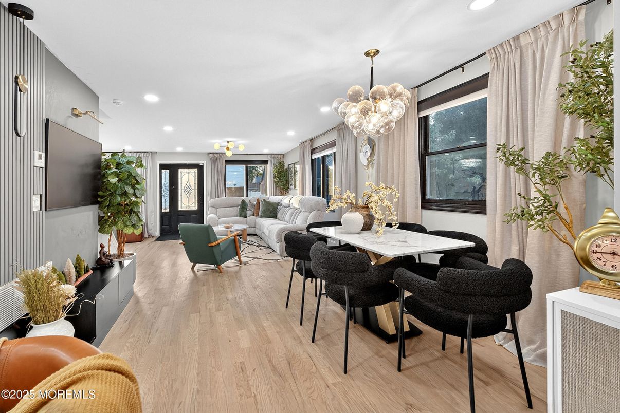 Chandelier, Dining room, Interior, Living room, Pendant Lights, Recessed Lighting, Wood Texture Flooring