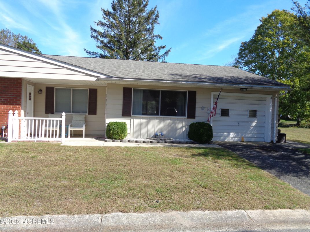 Attached, Backyard, Exterior, Facade, Ranch
