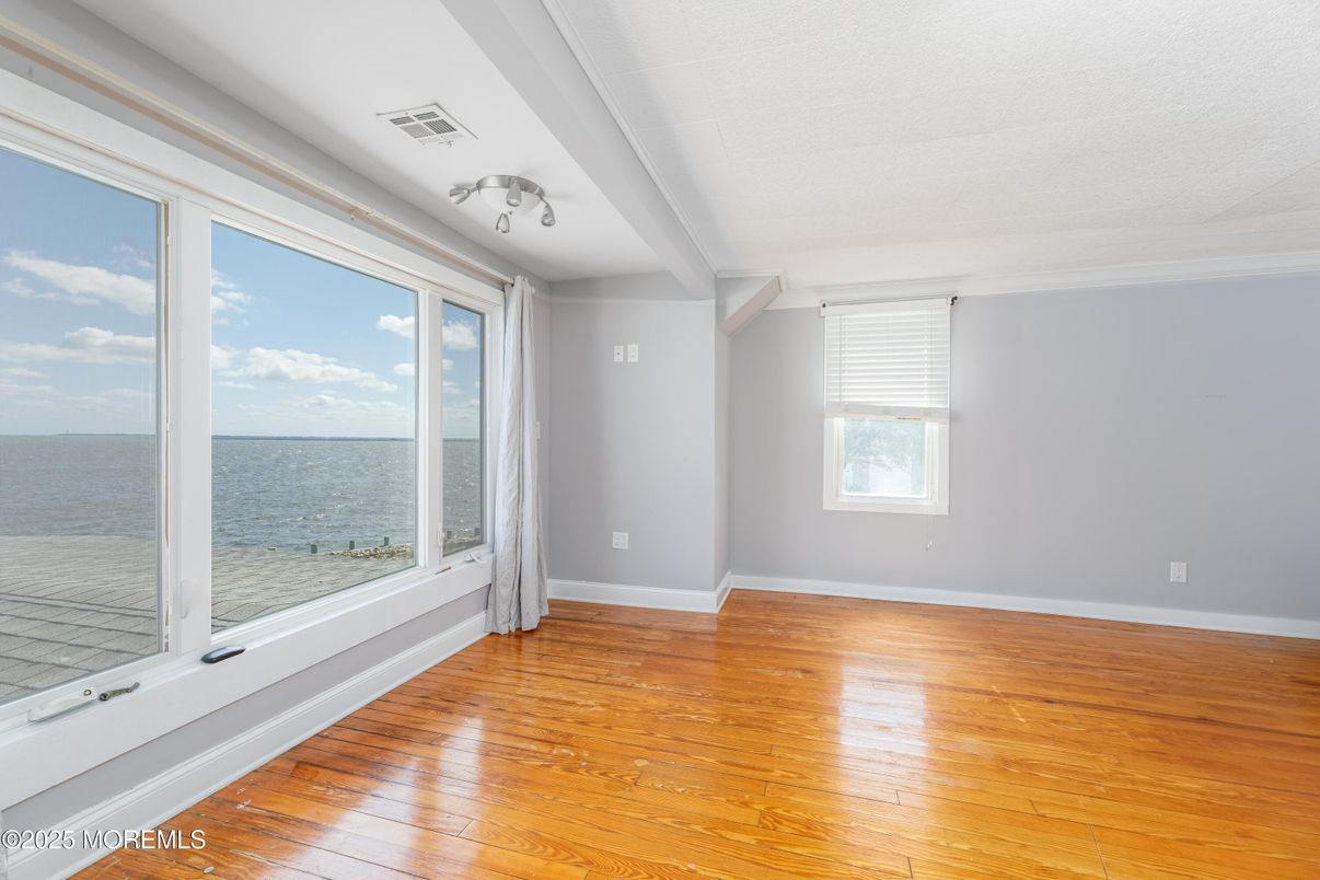 Empty room, Interior, Water, Wood Texture Flooring